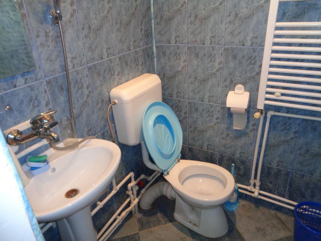 Gasthaus Enduro Bica Hotel Caransebeş Cameră foto